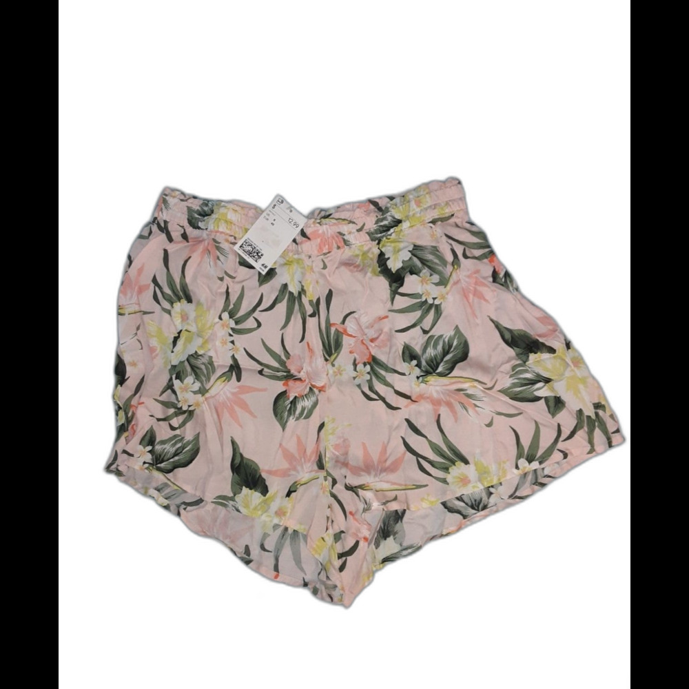 H&M Divided floral shorts size 8 NWT